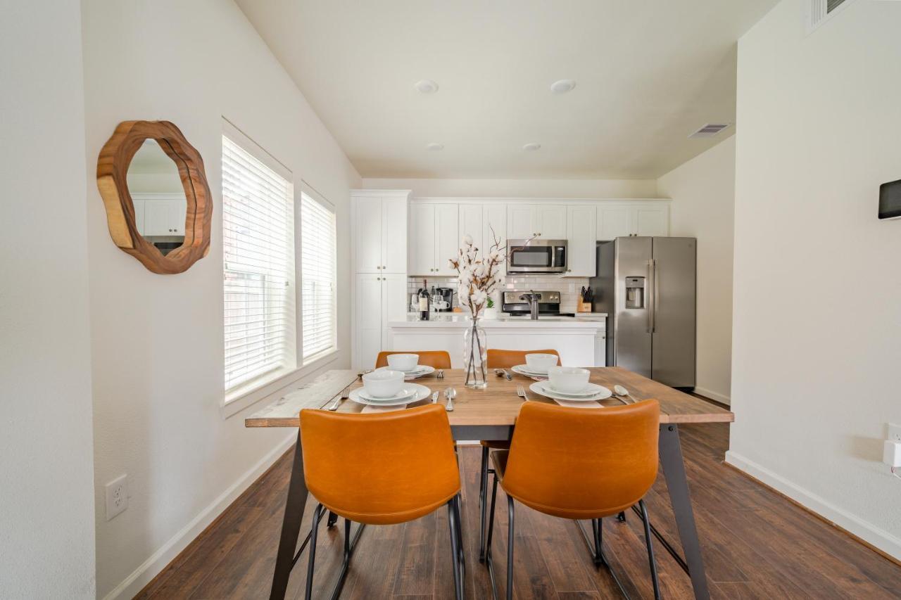 Unit 1 - Spacious & Renovated Apt Home In The City'S Action Houston Exterior photo